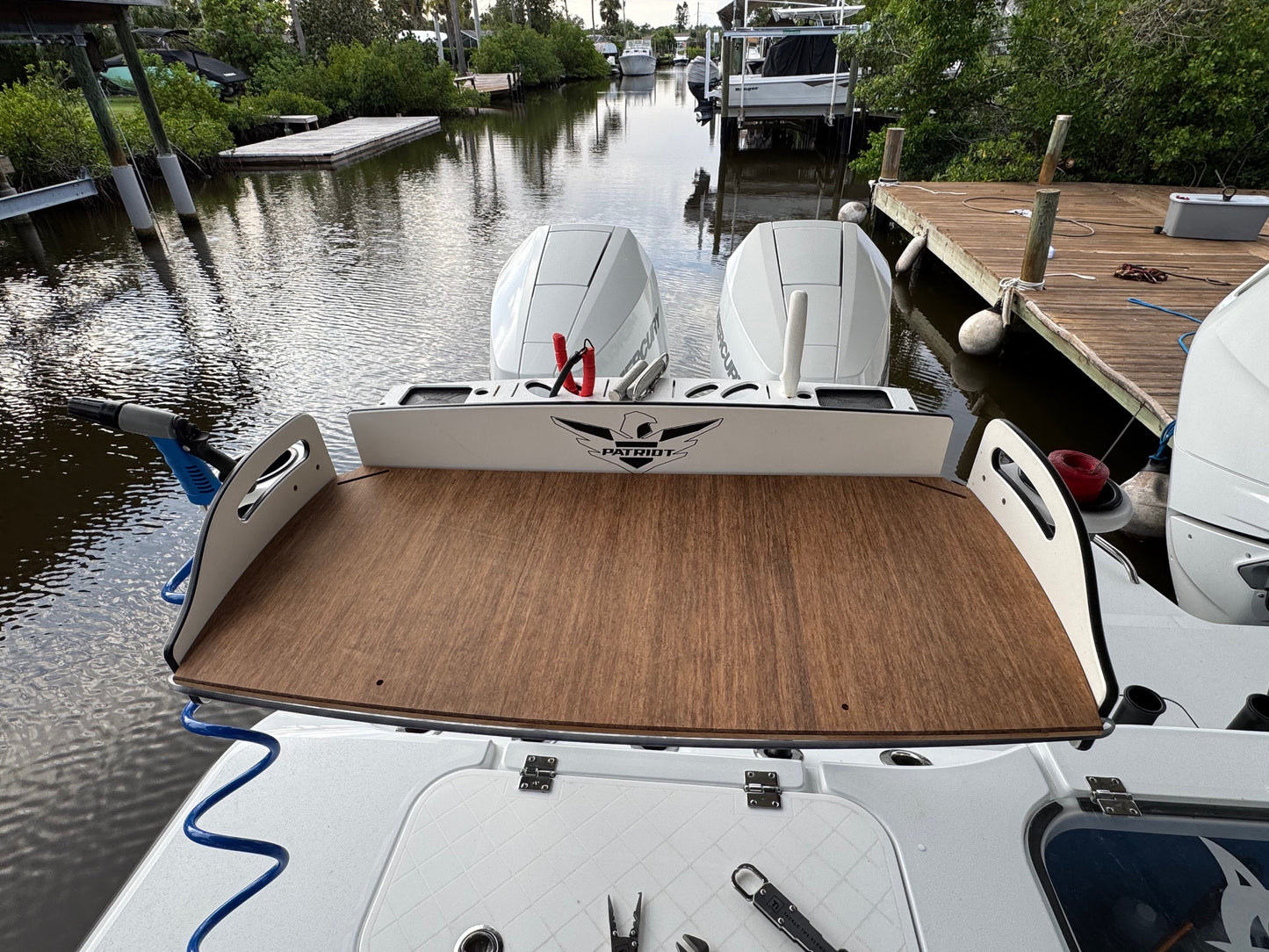 Patriot Custom Bait & Entertainment Table
